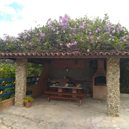 Casa Cantinho Da Paz, Seu Lazer Completo, Churrasqueira, Piscina E Muita Tranquilidade Gravata  Exterior photo
